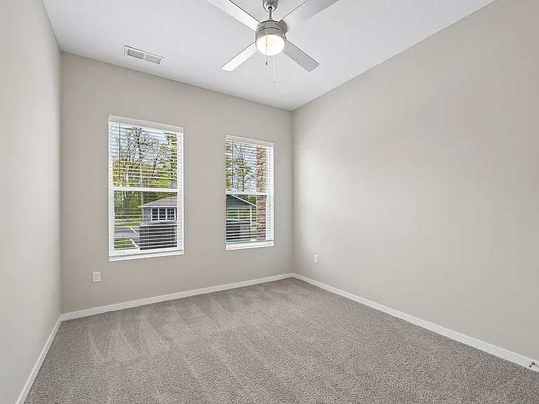 Flats at Sugar Run — Photo 20