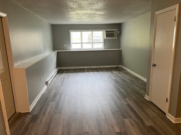 154 Amherst Rd #11 — Photo 6