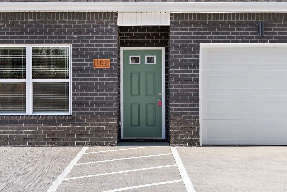 Building Photo - 750 Tracy Ln #K-106