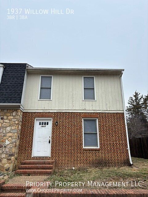 1st image of 1937 Willow Hill Dr