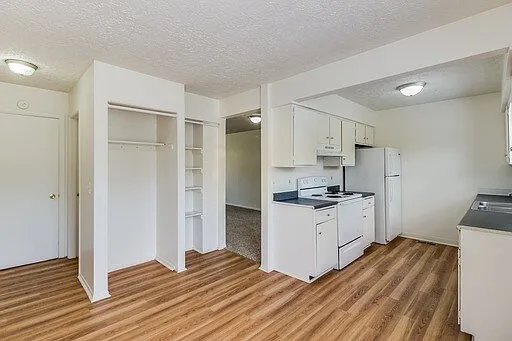 716 Alton Rd, East Lansing, MI 48823 — Photo 2