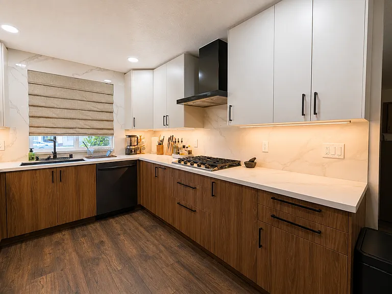 33822 Washington Ave — Photo 5