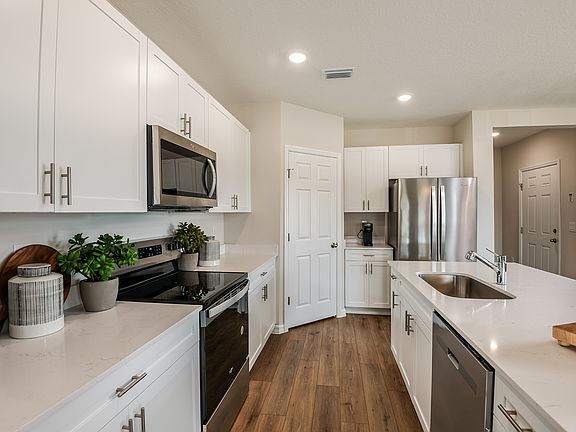 Kitchen with Large Center Island