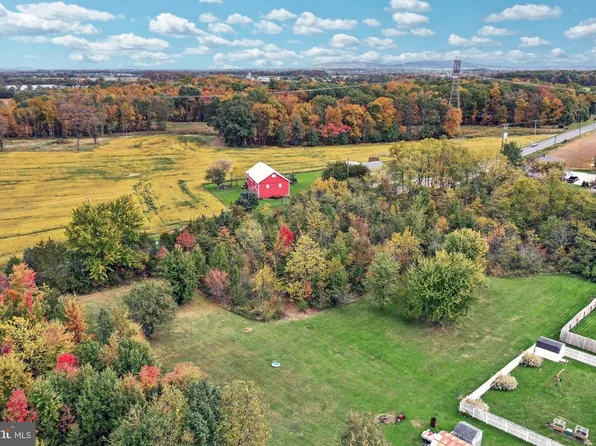 1 Hickory Ave, Gettysburg, PA 17325