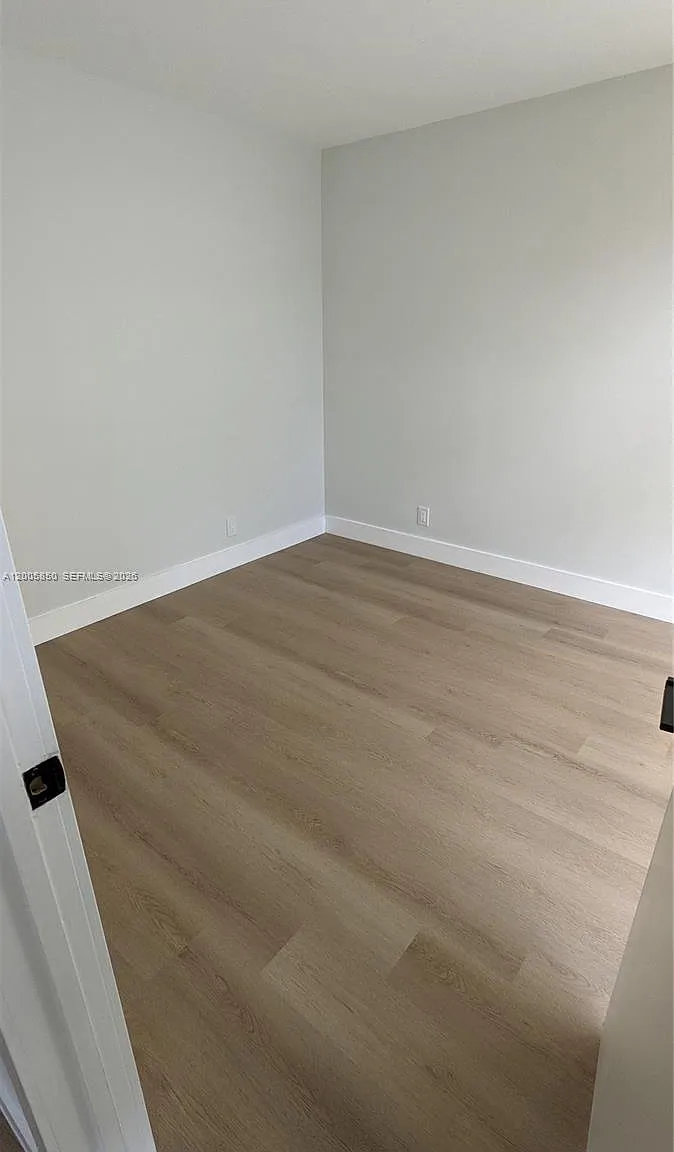 Desoto Park Condo — Photo 4