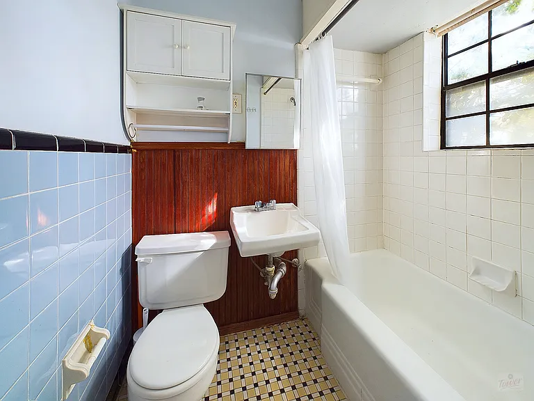 3006 Duval St #3 — Photo 3