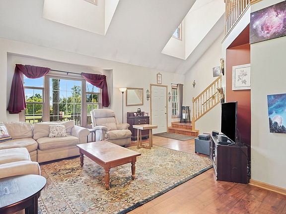 3rd image of 11119 White Oaks Rd