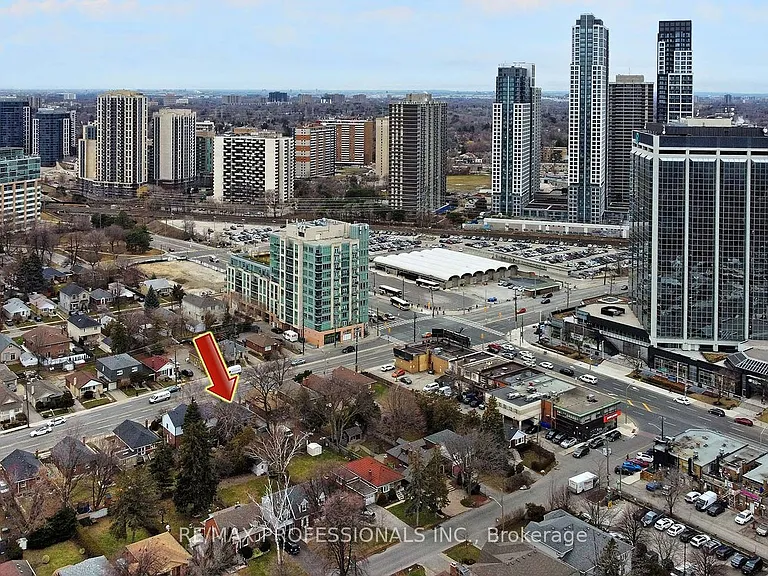 1213 Islington Ave — Photo 24