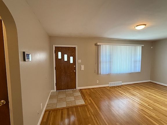5th image of 9421 Aetna Dr