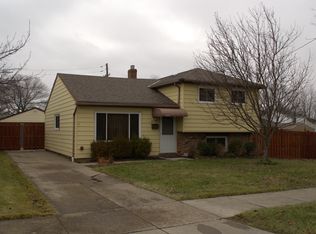 32333 Dickerson Rd, Willowick, OH 44095