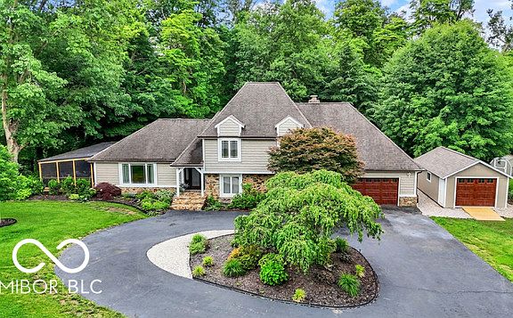 3rd image of 4623 E Windsor Ln