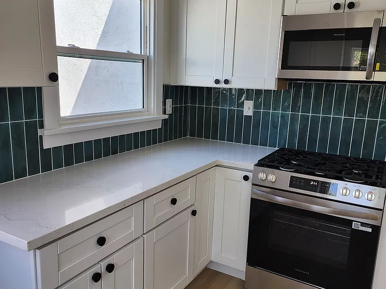 4850-52 Cypress St — Photo 11