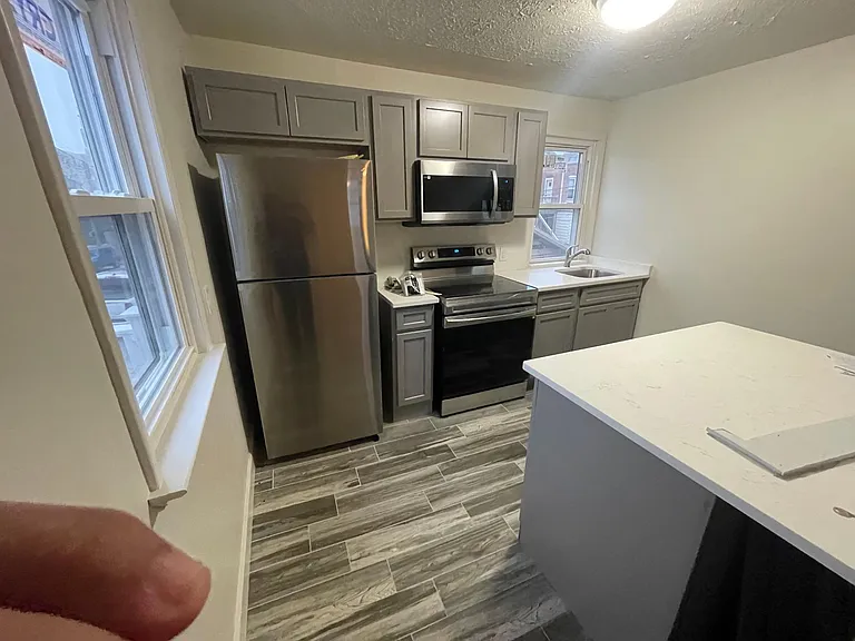 701 Court St #REAR — Photo 2