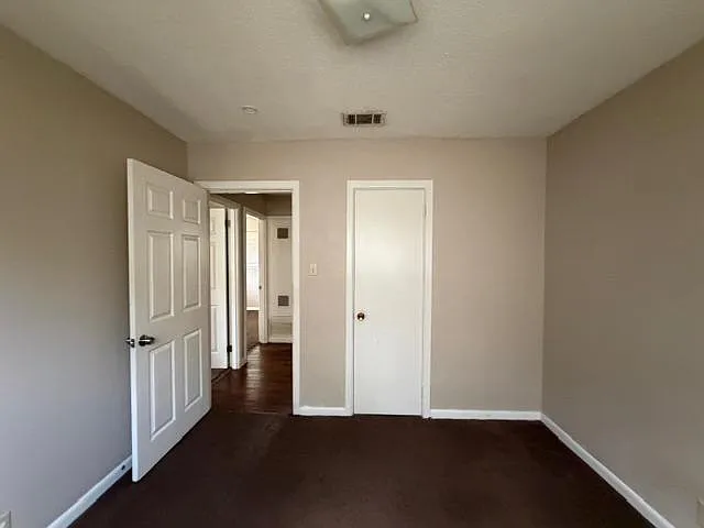 3321 Cherry St — Photo 3