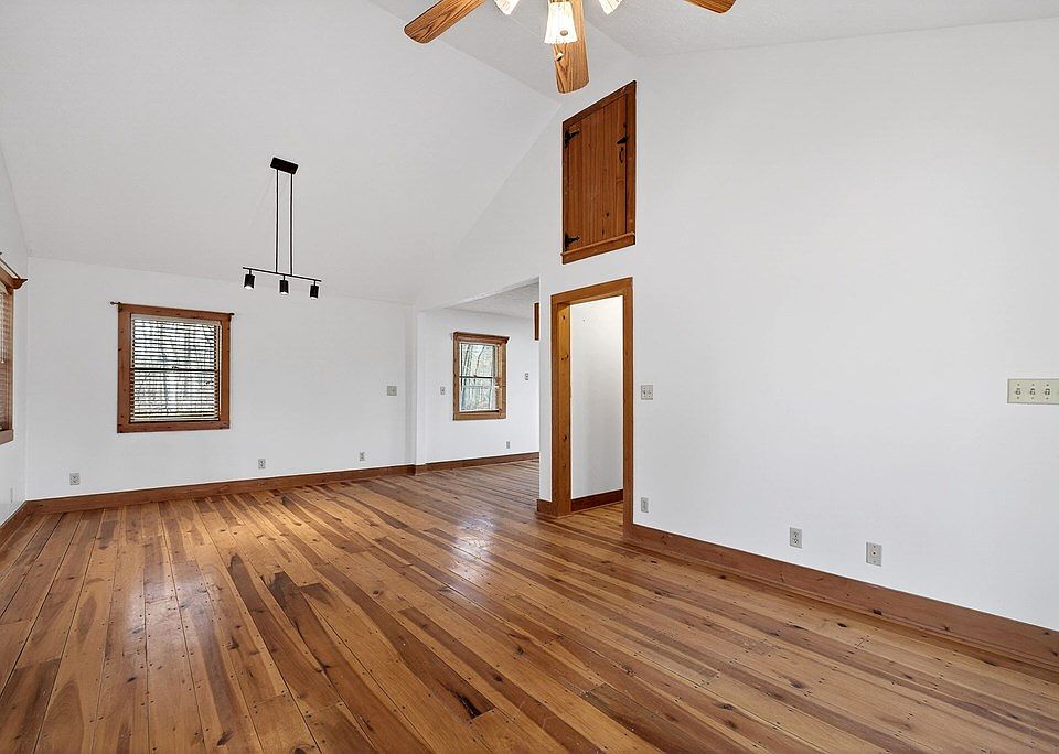 64th image of 1263 Ridge Rd W