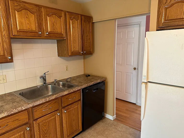 12 Debbie Dr — Photo 9