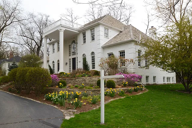 198 Hawley Ln photo 1