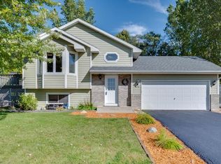 8470 Trista Ln E, Saint Bonifacius, MN 55375