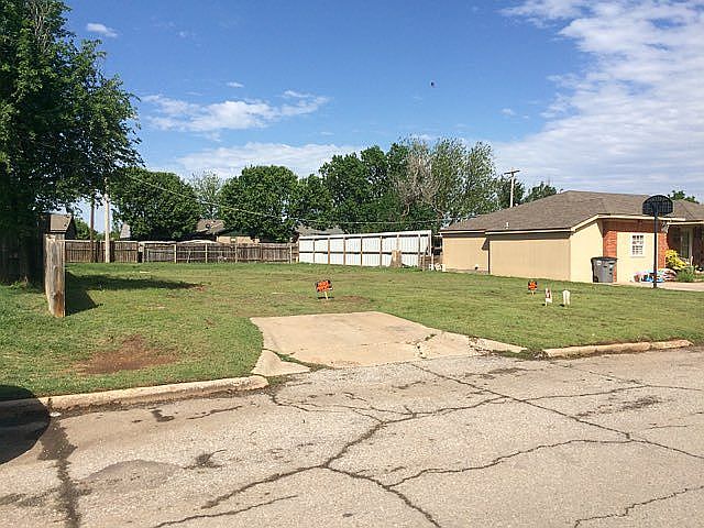 1st image of 21 NW 26th St