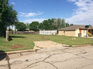 21 NW 26th St, Lawton, OK 73505
