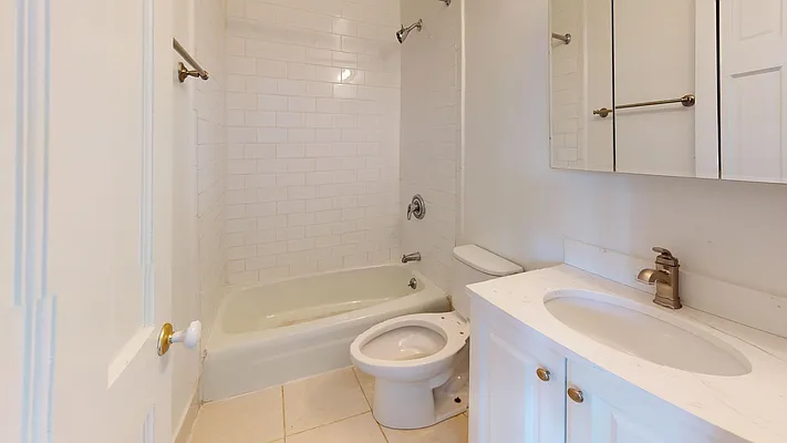 Rented by Bond New York | media 8