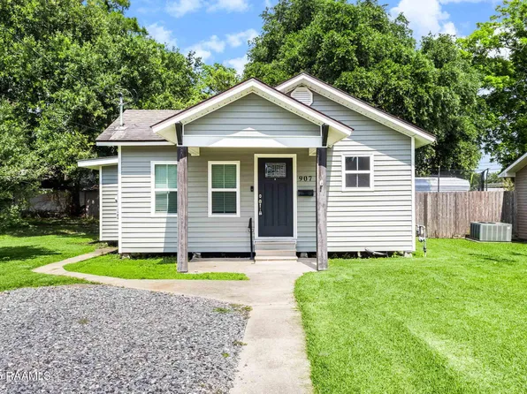 907 Robert St, Rayne, LA 70578