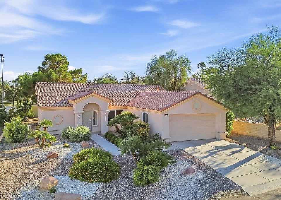 10129 Crescent Creek Dr