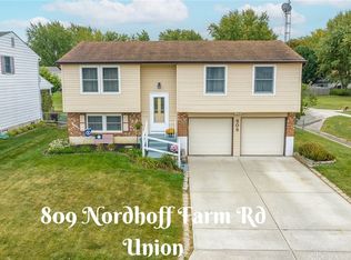 809 Nordhoff Farm Dr, Englewood, OH