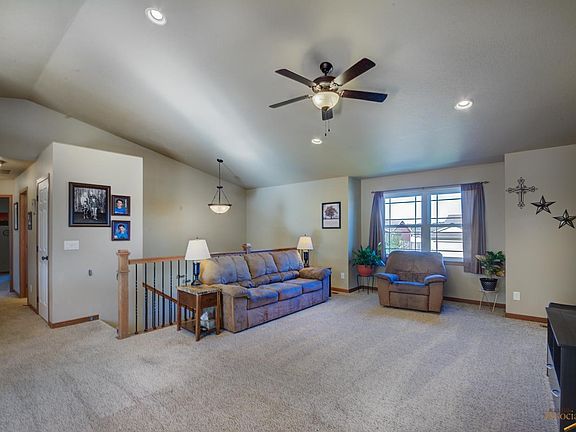 3rd image of 6605 Astoria Ln