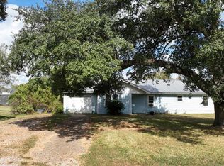 2714 Dowling St, Orange, TX 77630