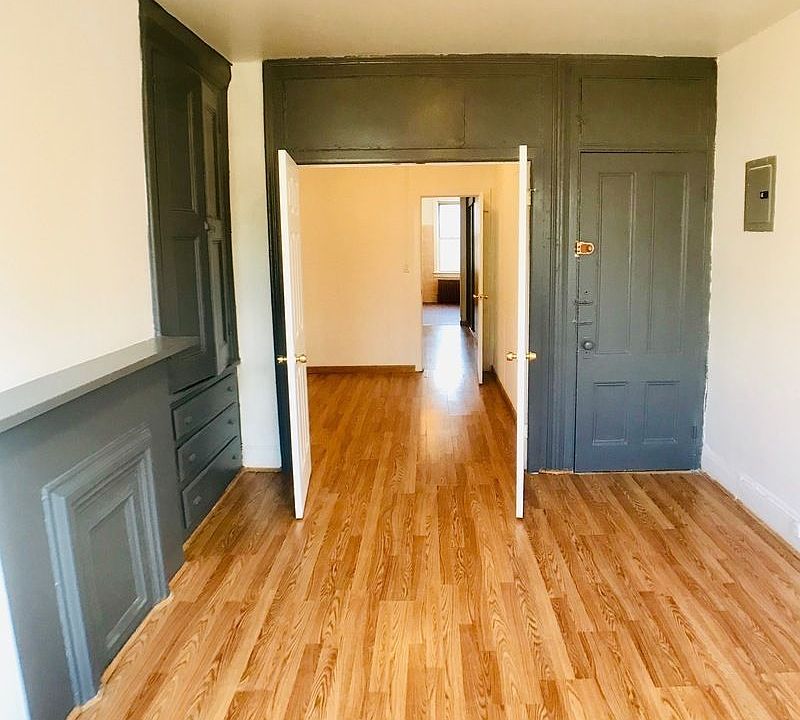 1st image of 230 Suydam St APT 3R