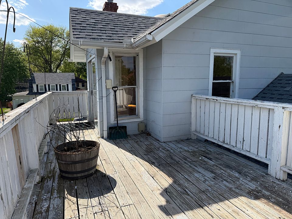 1st image of 2417 Leclaire St #2