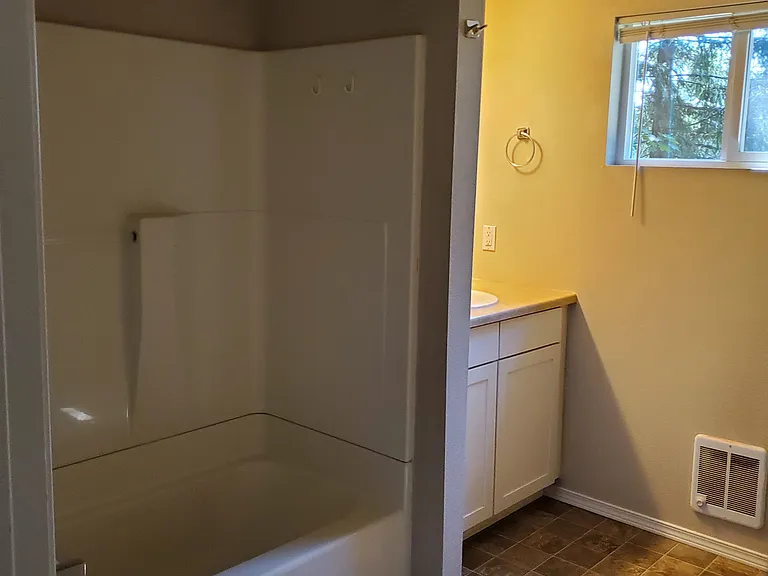 515 E McFarland Ave #A — Photo 15