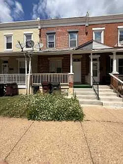 815 E 17th St Photo 1