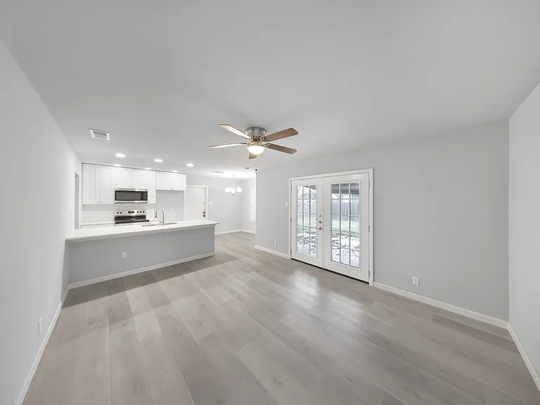 4243 Greystone Dr — Photo 9
