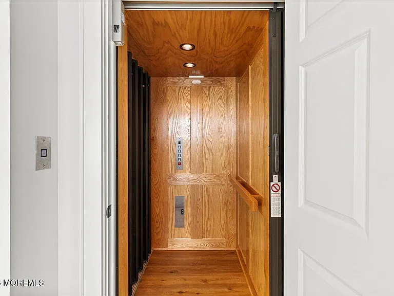 1200 Bay Ave — Photo 15