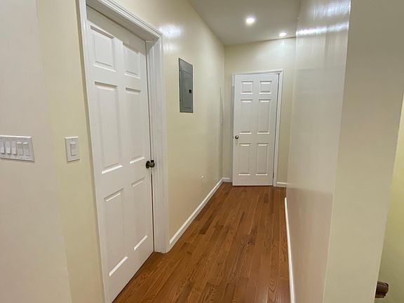 4th image of 9737 83rd St