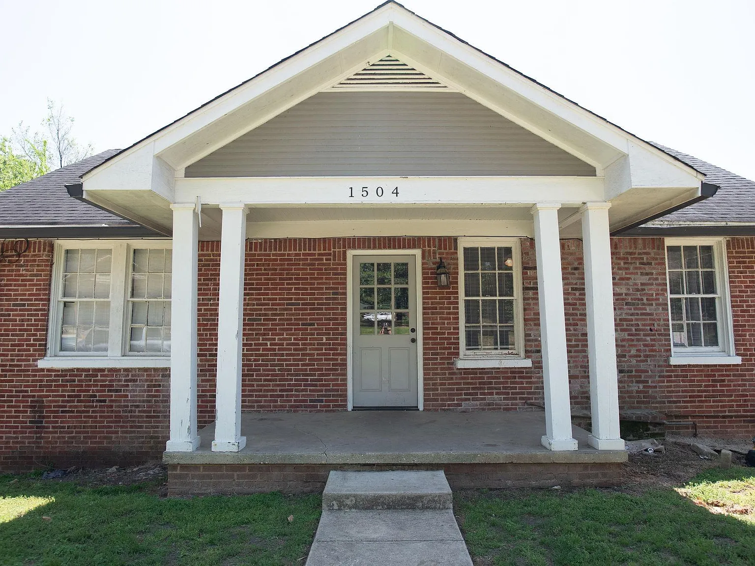 1504 Madison Ave — Photo 1