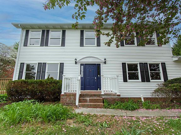 2nd image of 406 Seminole Dr