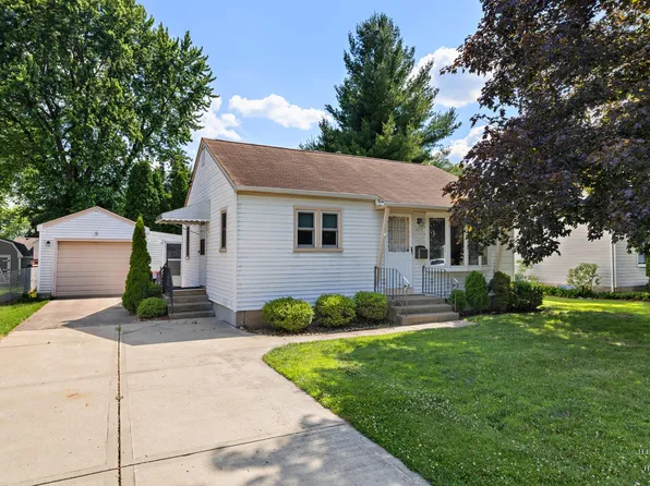 3715 Maple Ave, McHenry, IL 60050