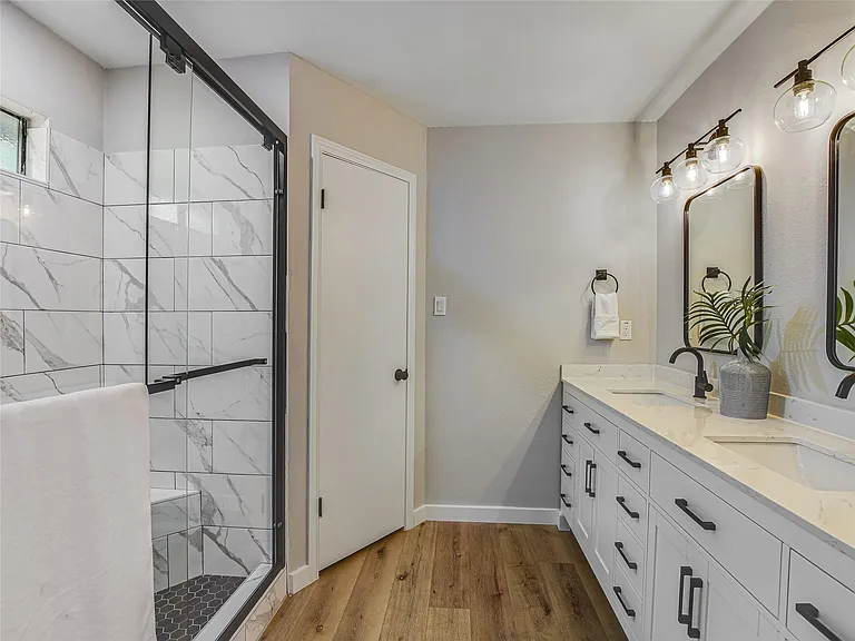 12900 Campos Dr — Photo 14