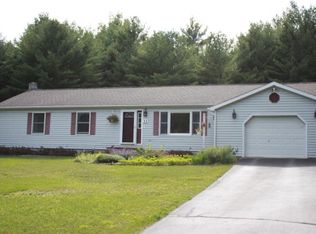 11 Cami Ln, Morrisonville, NY 12962
