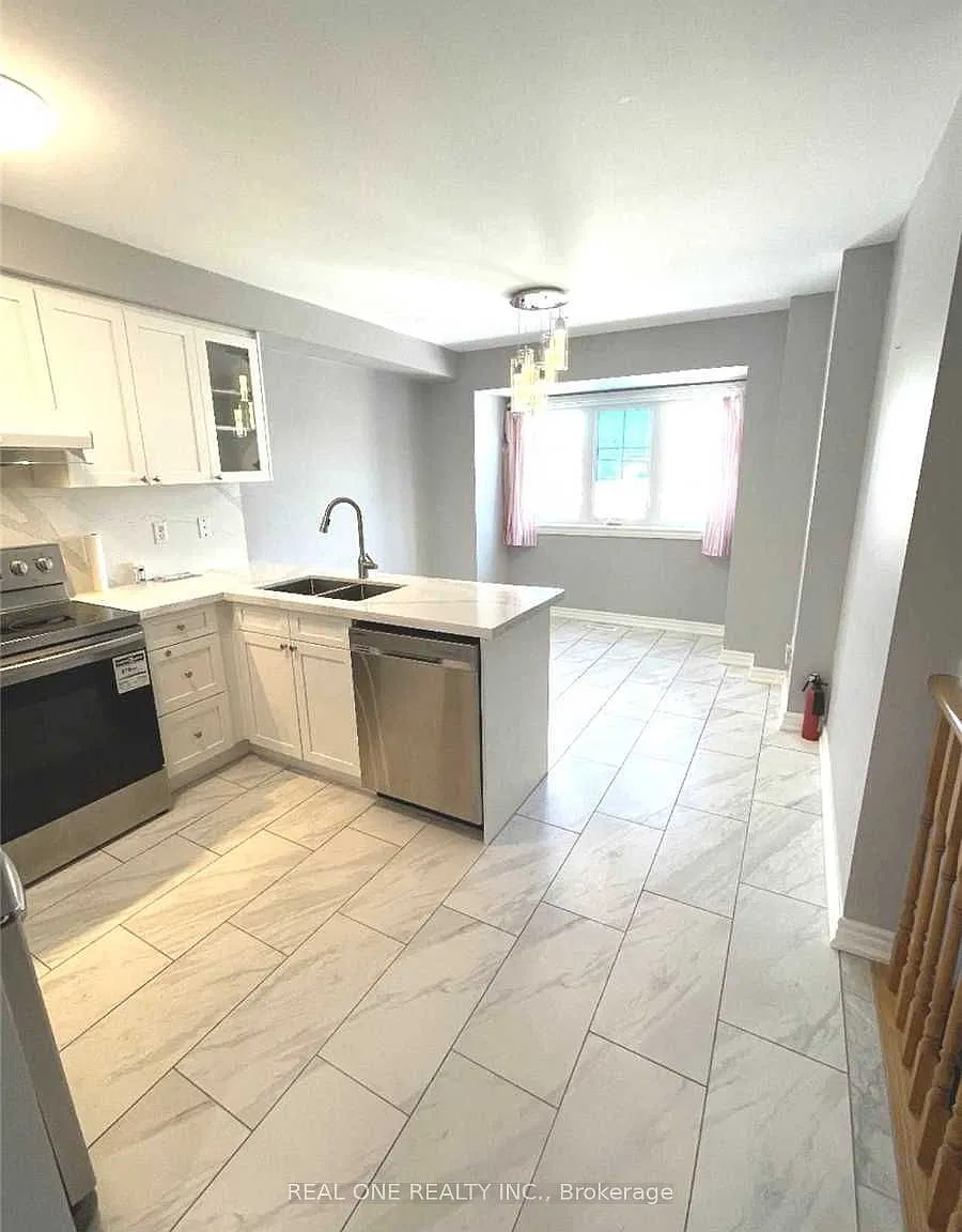 4 bed, $3,100 — Photo 2