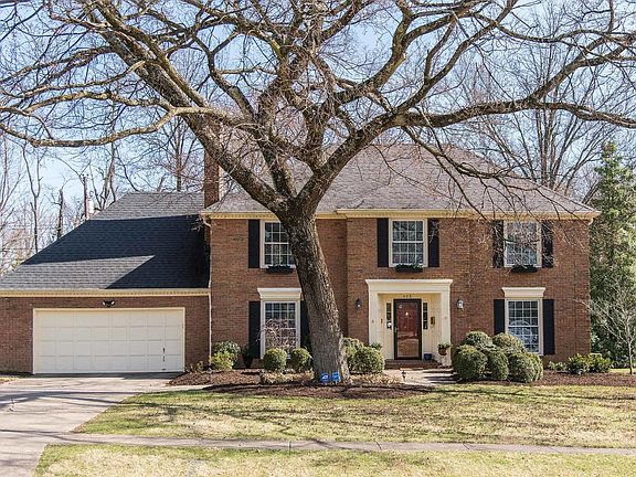 2nd image of 408 Lakeshore Dr