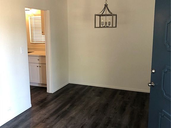 3rd image of 214 E Marshall Blvd