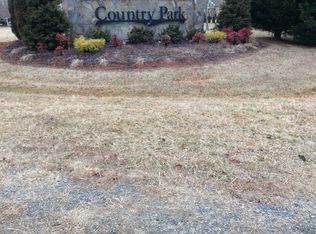 210 Lakewalk Dr, Reidsville, NC 27320