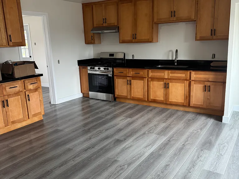 15345 Monterey Rd — Photo 11