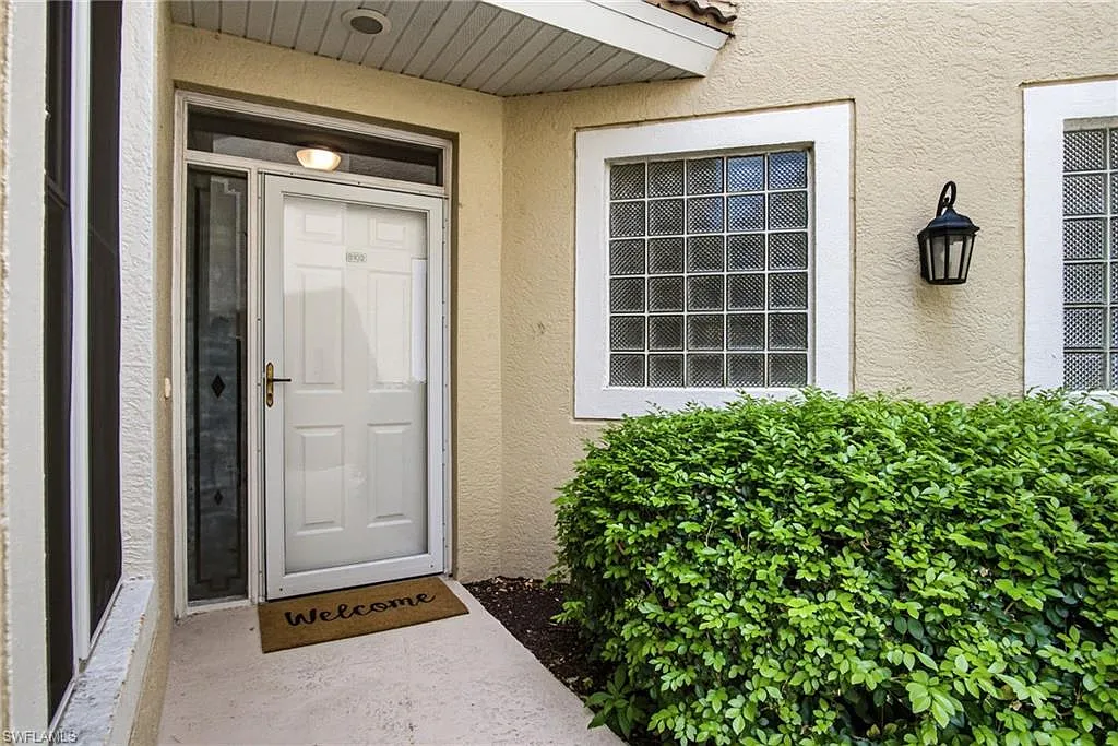 2 bed, 2.0 bath, 1373 sqft, $4,500 — Photo 3