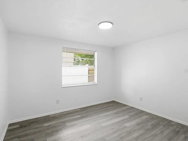 1723 E Idell St — Photo 6