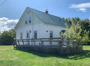 11 Morgan St, Lincoln, ME 04457